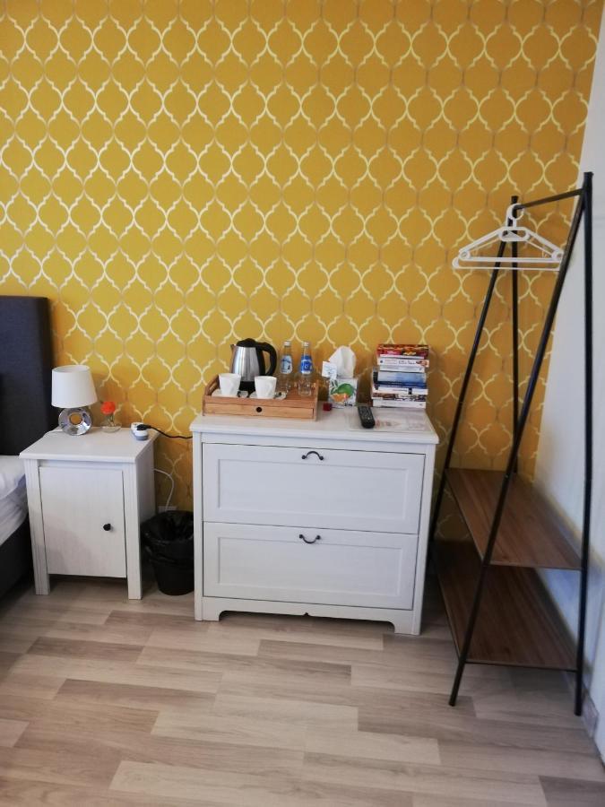 7Th Room Guest House Oświęcim Exteriör bild